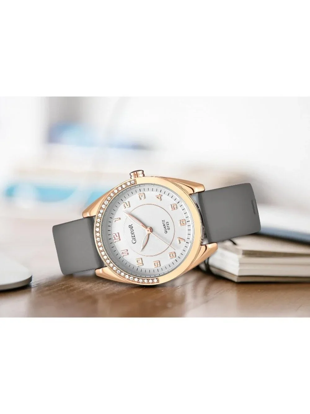 Women's Gray Silicone Strap Waterproof Analog Quartz Easy Read Dial Wrist Watch